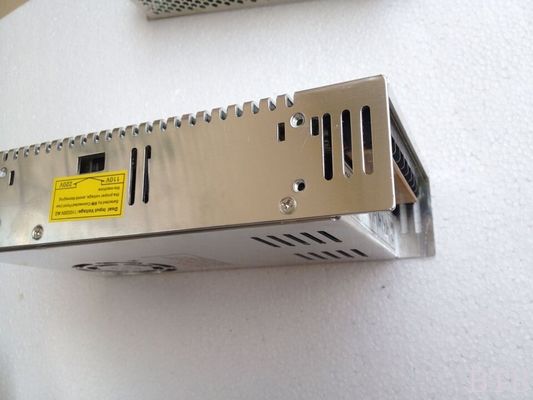 2014 وصول جديد 12V 10A 9CH 120W ptc فيوز cctv مصدر الطاقة المزود