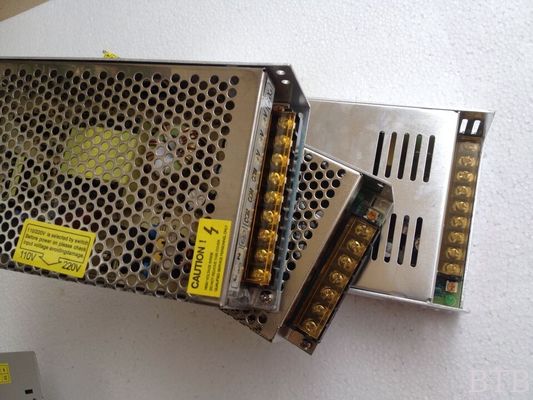 إمدادات الطاقة في وضع التبديل 12v المزود