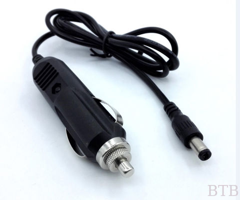 12V1A شاحن السيارة مع كابل 1.2m 1.5m 1.8m كابل 5.5 * 2.1 * 10mm جاك المزود