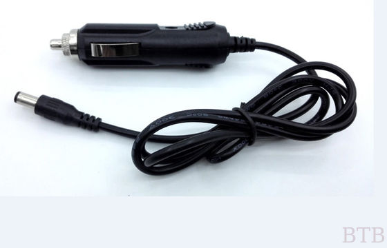 12V1A شاحن السيارة مع كابل 1.2m 1.5m 1.8m كابل 5.5 * 2.1 * 10mm جاك المزود