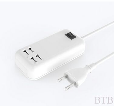 محول طاقة شاحن السفر العالمي U / US / UK وصلة عالمية 30W 4 منافذ USB السفر المنزل محول طاقة شاحن الحائط المزود